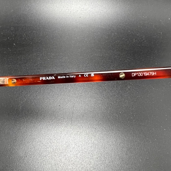 Designer Sunglasses - Picture 6 of 11